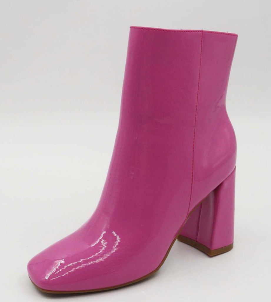 Article Pink Boots